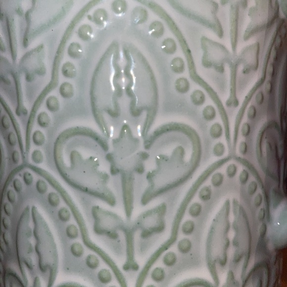 Fleur de Lys mug. 15 oz - Picture 2 of 5